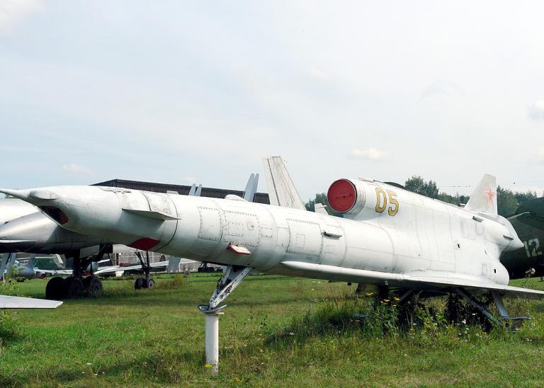 Tupolev Tu-141