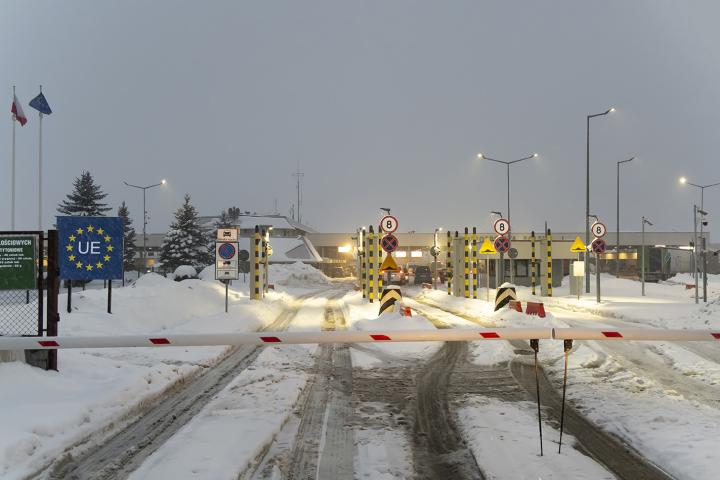 Given the time of year, adverse weather conditions may worsen congestion and wait times at border crossings. 